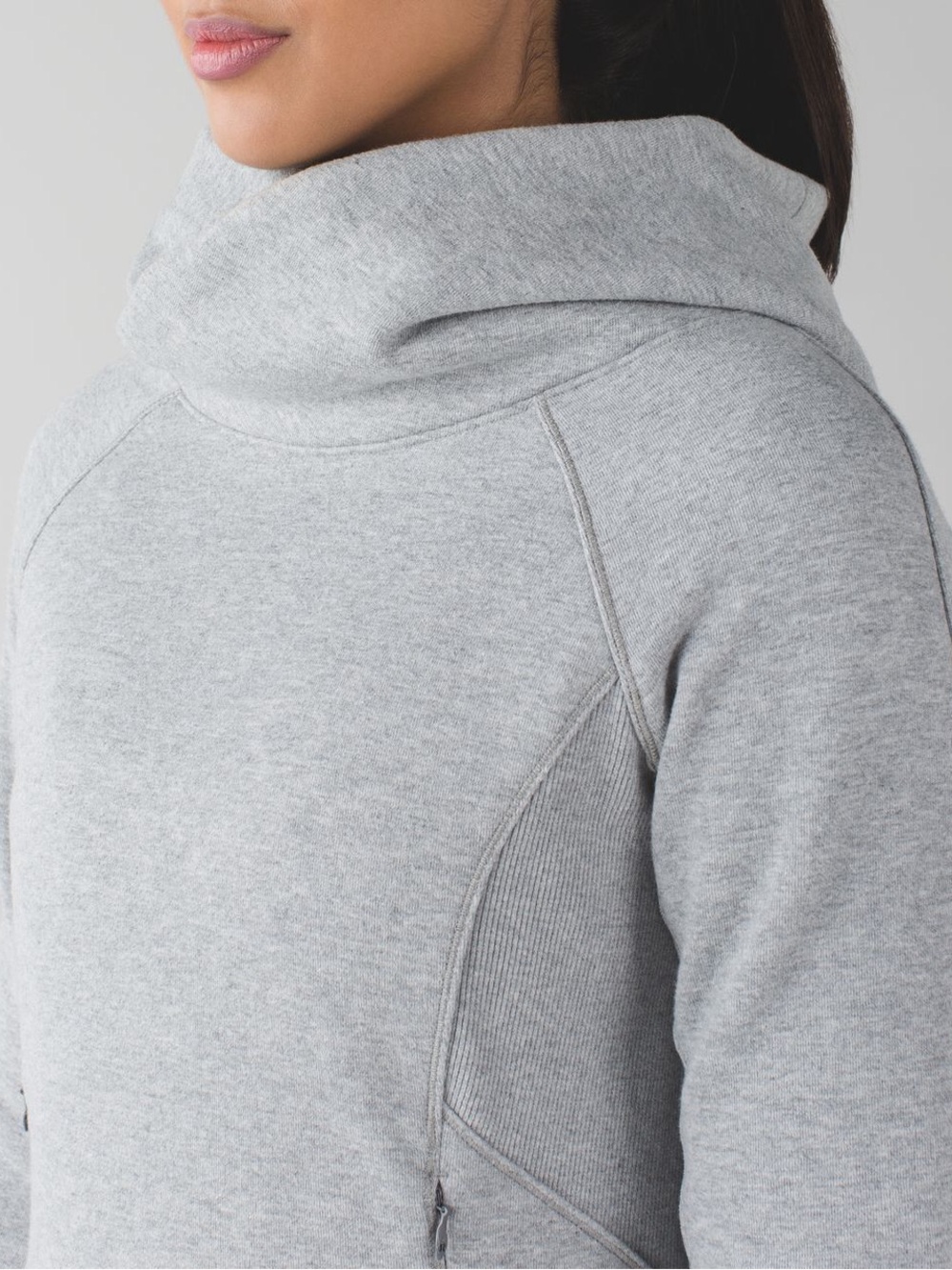 Lululemon Heather Gray Under Wraps Pullover Hoodie Size 8 - Picture 4 of 10
